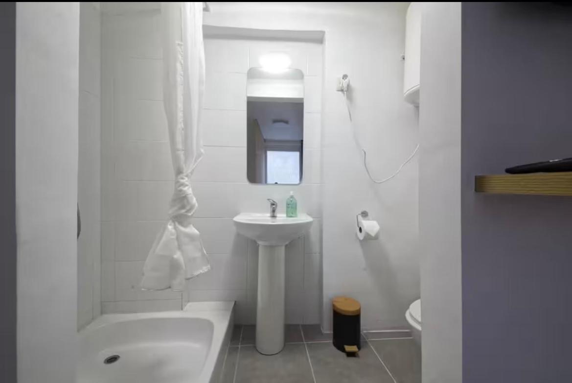 Ferienwohnung Bruxelles Nid Douillet Et Chaleureux Exterior foto