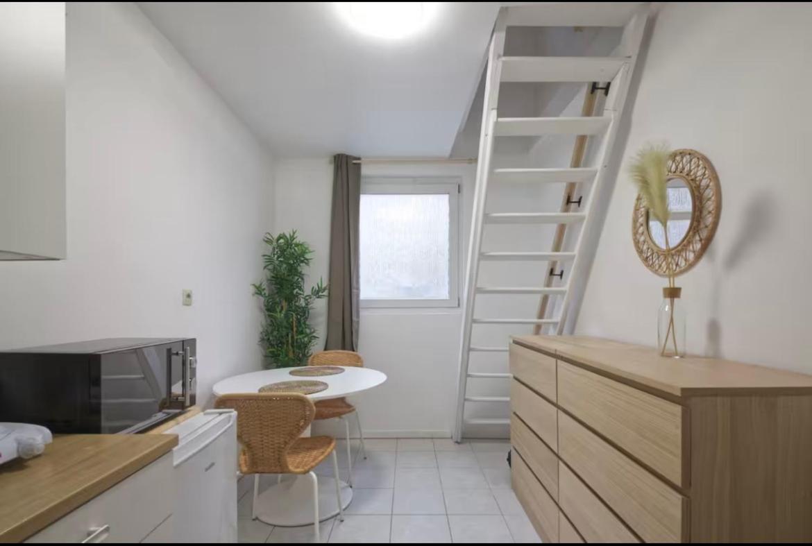 Ferienwohnung Bruxelles Nid Douillet Et Chaleureux Exterior foto