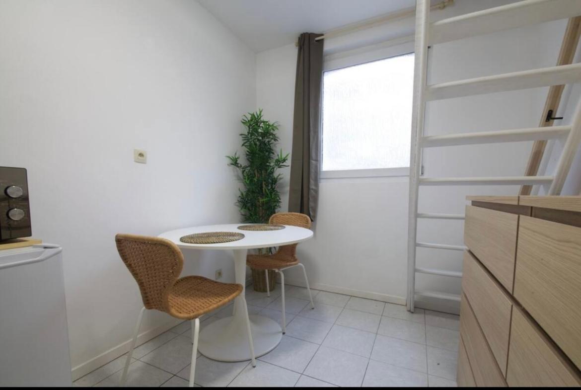 Ferienwohnung Bruxelles Nid Douillet Et Chaleureux Exterior foto